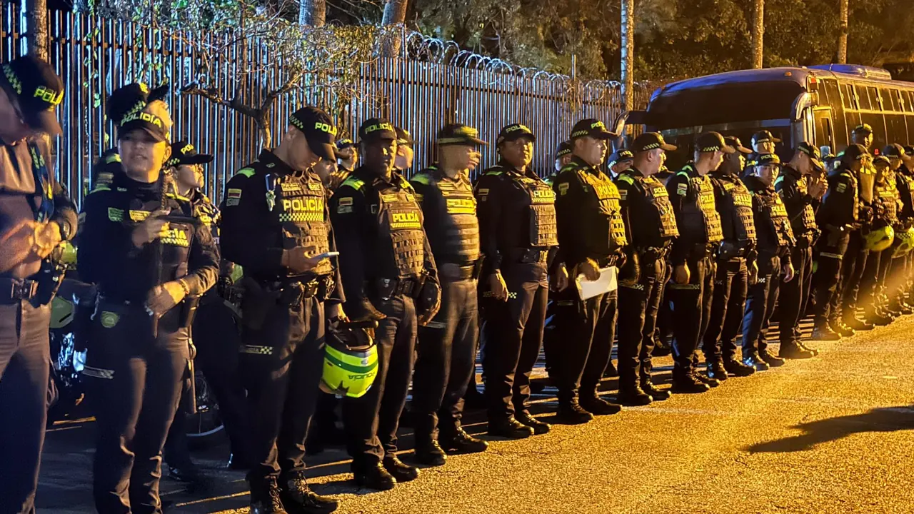 Medellín refuerza la seguridad con más de mil policías por la noche de los Disfraces