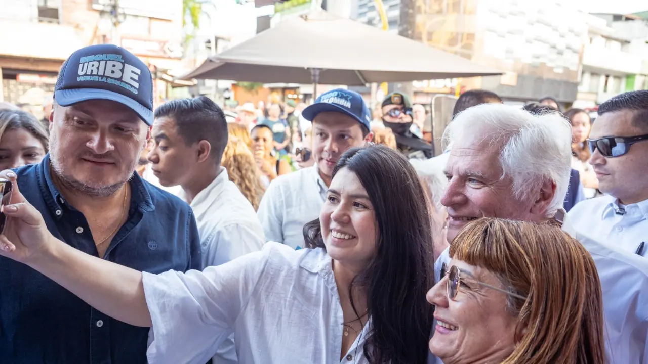 Miguel Uribe Londoño recorrió el Valle de Aburrá y escuchó a los antioqueños que piden seguridad y oportunidades