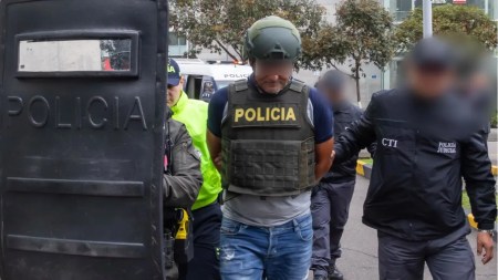 Enviaron a la cárcel a alias El Viejo presunto intermediario en el crimen del senador Miguel Uribe Turbay
