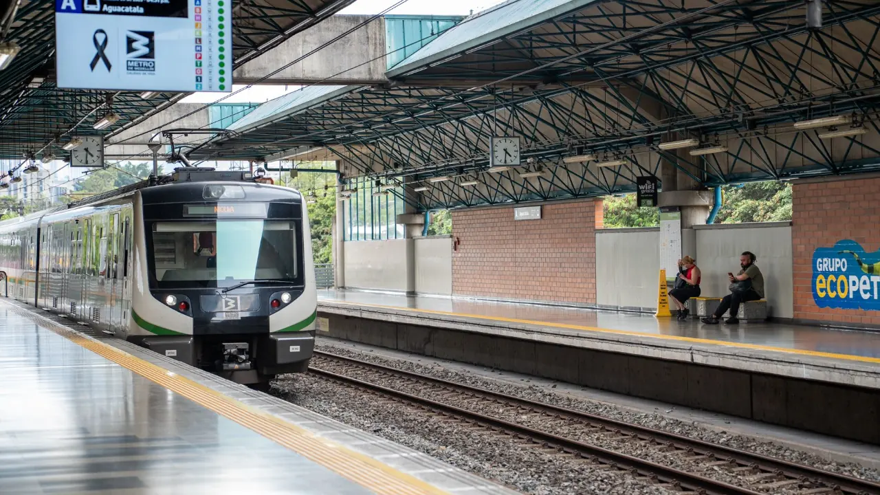 Recuerde: no madrugue tanto que el Metro de Medellín volvió a funcionar con normalidad