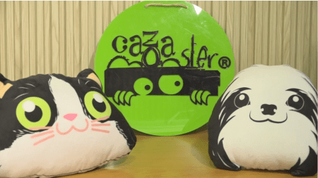 Caza Monster: el arte que convierte a las mascotas en protagonistas del diseño de accesorios únicos para ellos Entre una combinación de ilustración, diseño y amor por los animales, Caza Monster se convierte en productos personalizados hechos a mano