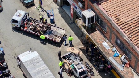 Golpe al hurto y comercialización ilegal de autopartes en Barrio Triste: ocho capturas y 24 motores incautados Comercialización-autopartes-Barrio-Triste