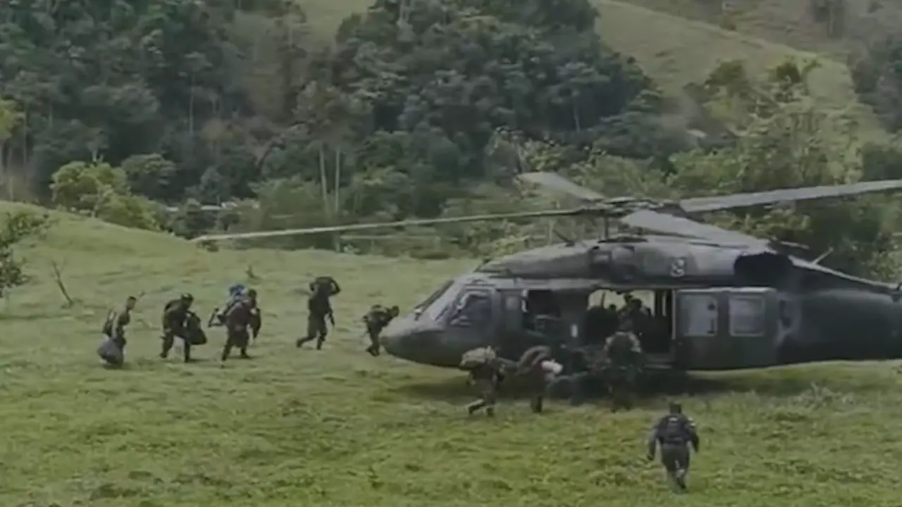 El Ejército se pronuncia tras asonada de más de 500 personas durante operativo en Sonsón