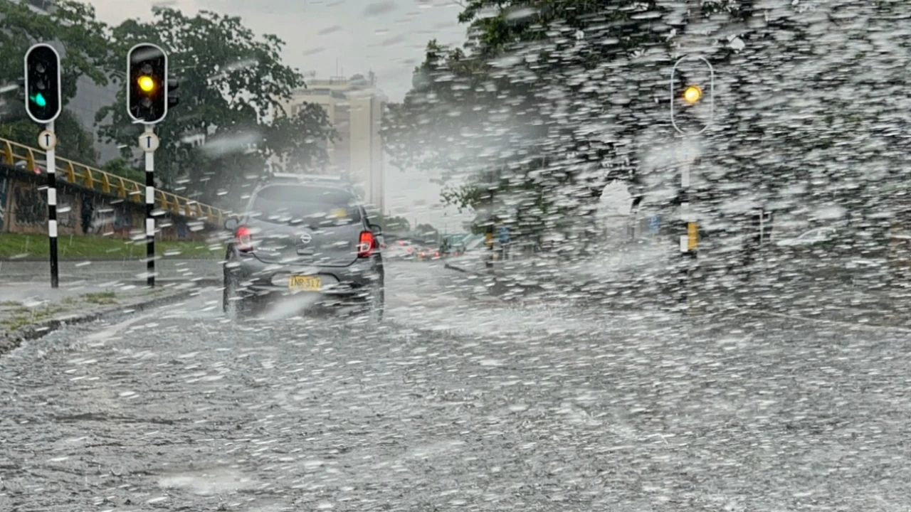 Emergencias-lluvias-Medelín - tormenta negra