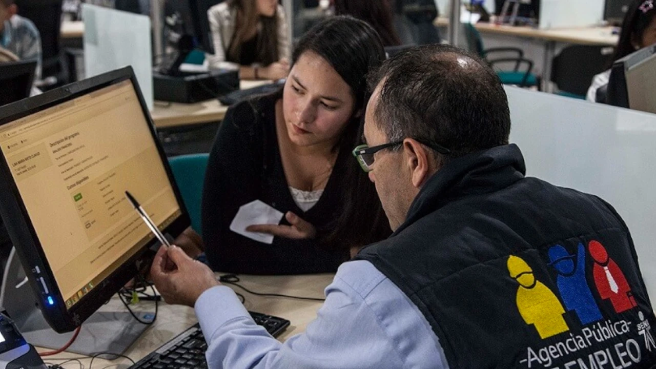 Oportunidad en Canadá para colombianos, ofrecen sueldos de hasta 9 millones de pesos y apoyo en vivienda EmpleoSena