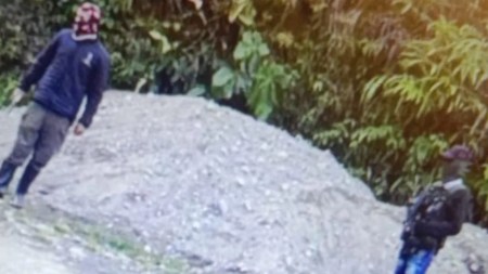 En Antioquia, un niño de 13 años fue asesinado a tiros por encapuchados dentro de su casa mientras se bañaba