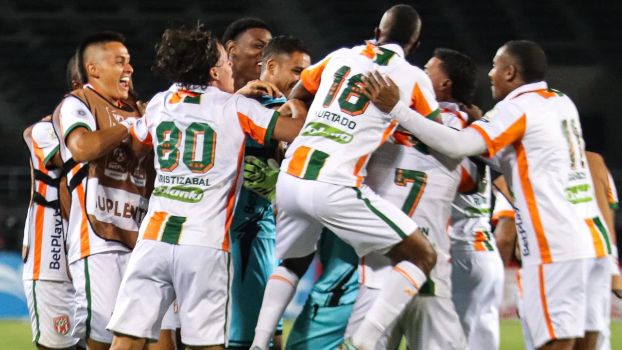 Resistencia en medio del descenso: Envigado venció a Pereira y clasificó a semifinal de Copa Colombia Envigado-semis-Copa