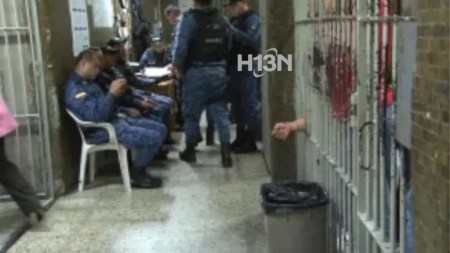 Tres privados de la libertad se fugaron de un calabozo de la Policía y de la cárcel El Pedregal en Medellín