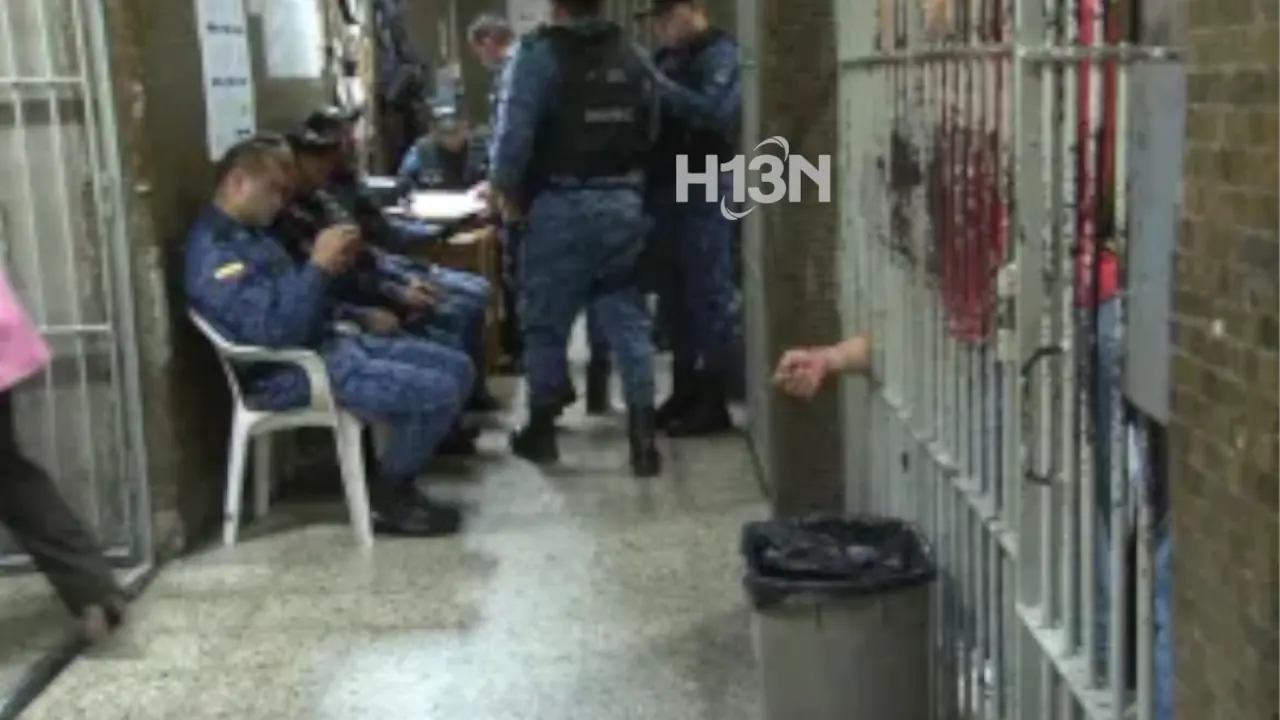 Tres privados de la libertad se fugaron de un calabozo de la Policía y de la cárcel El Pedregal en Medellín