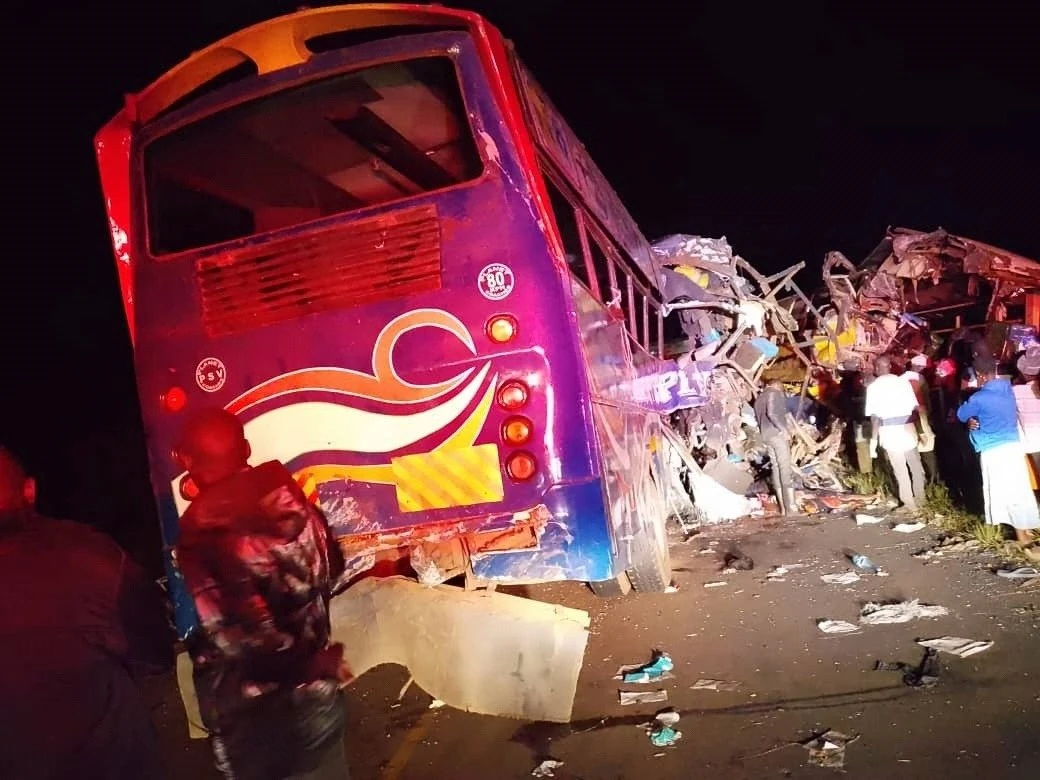 choque-buses-Uganda-2