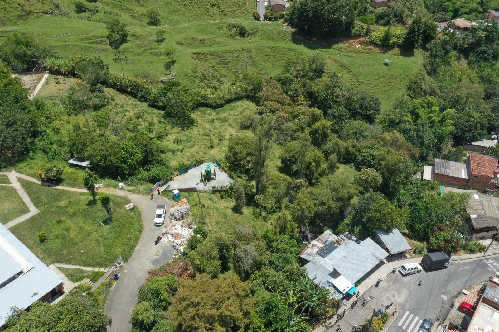 licitación-equipamiento-deportivo-Robledo-1