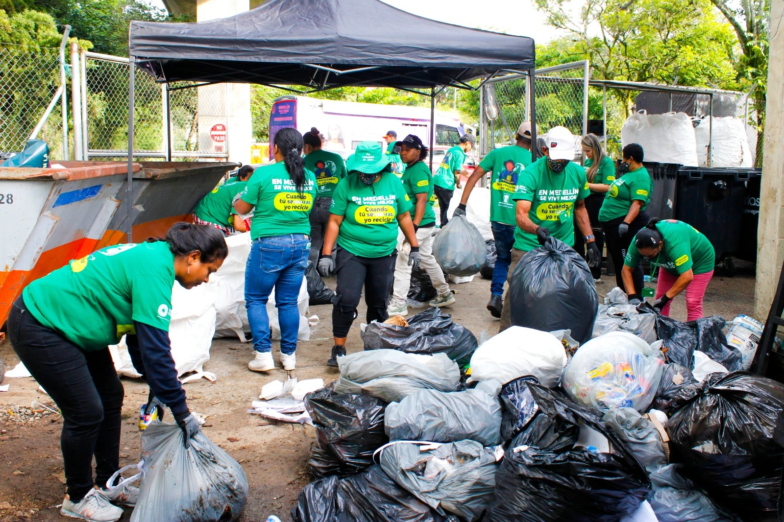Más de 800 kilos de residuos fueron recuperados gracias a recicladores de oficio en el Festival Altavoz 1 reciclaje-Altavoz-1
