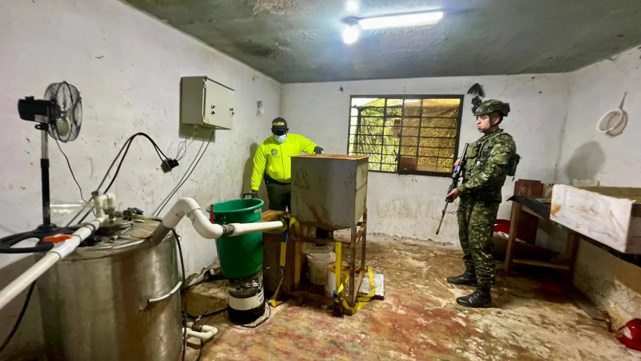 Ejército destruye laboratorio del Clan del Golfo que producía cocaína en San Luis