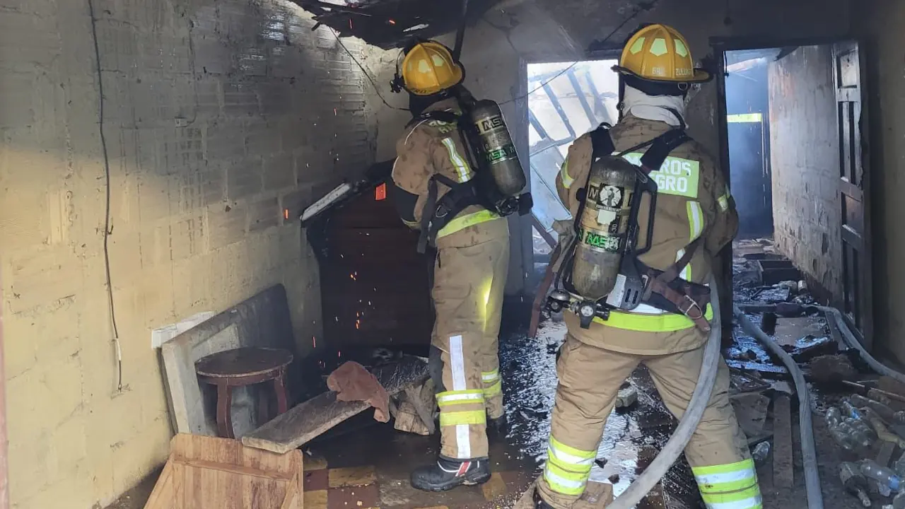 Reportan incendio en una casa abandonada de Rionegro, Antioquia Reportan incendio en una casa abandonada de Rionegro