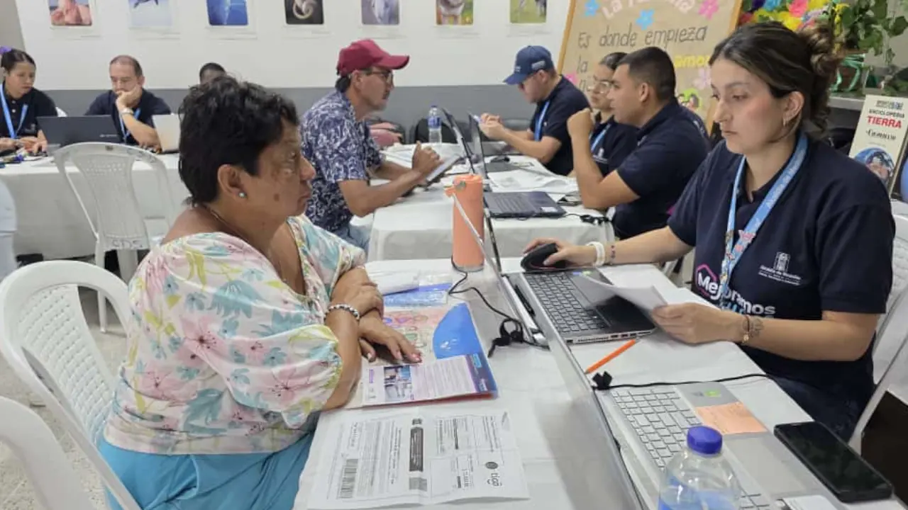 Medellín anuncia nueva jornada para postularse a subsidios de mejoramiento de vivienda en Castilla