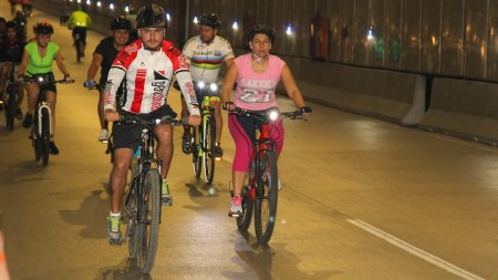 Atención: Medellín ajusta horarios de la ciclovía nocturna por temporada de alumbrados