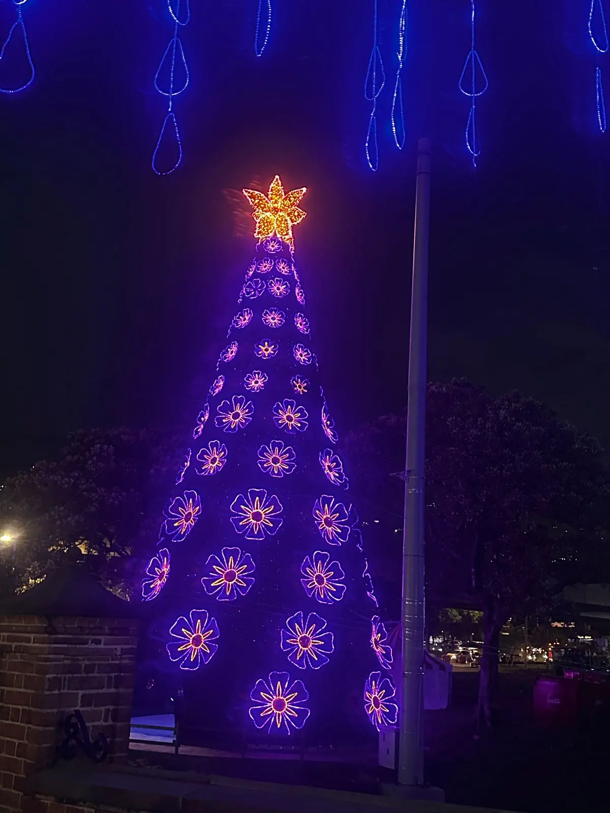 Esto es lo que encontrará en las cinco estaciones de los Alumbrados EPM en Medellín