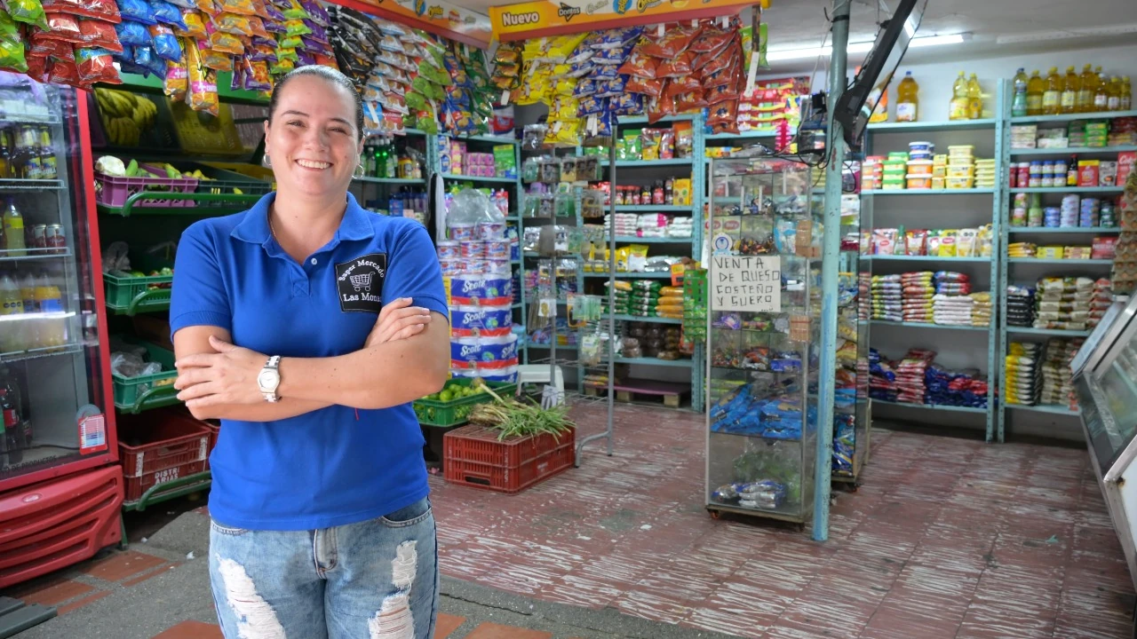 Emprendimiento femenino crece en Medellín: mujeres lideran el acceso a créditos del Banco Distrital BancoParaMujeres