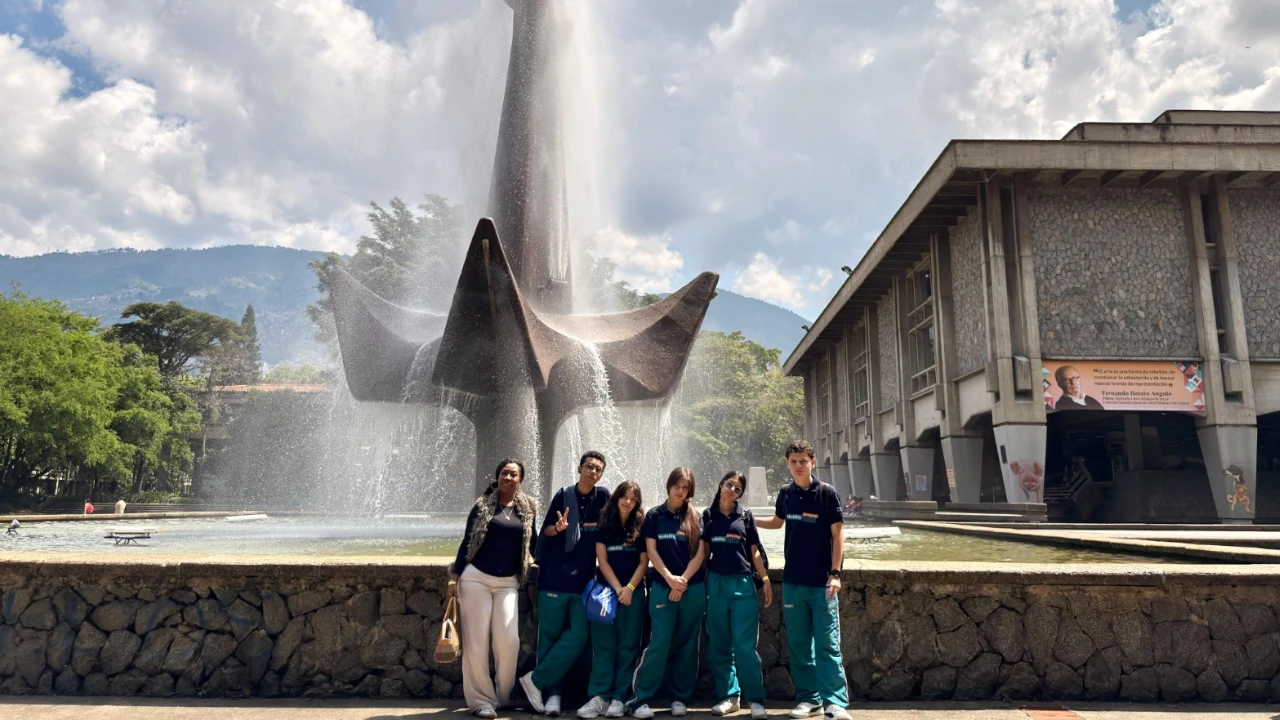 Next Stop Medellín formó a 420 jóvenes en inglés y creación audiovisual Estudiantes