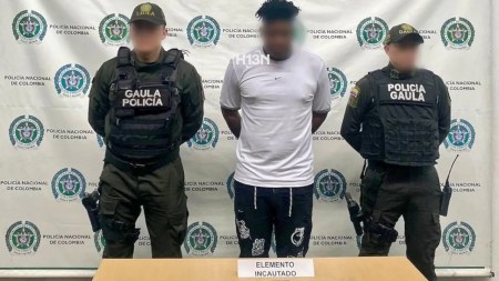 Hombre estaría cobrando a una empresa por “permitir” circulación de sus vehículos en la vía Medellín - Quibdó