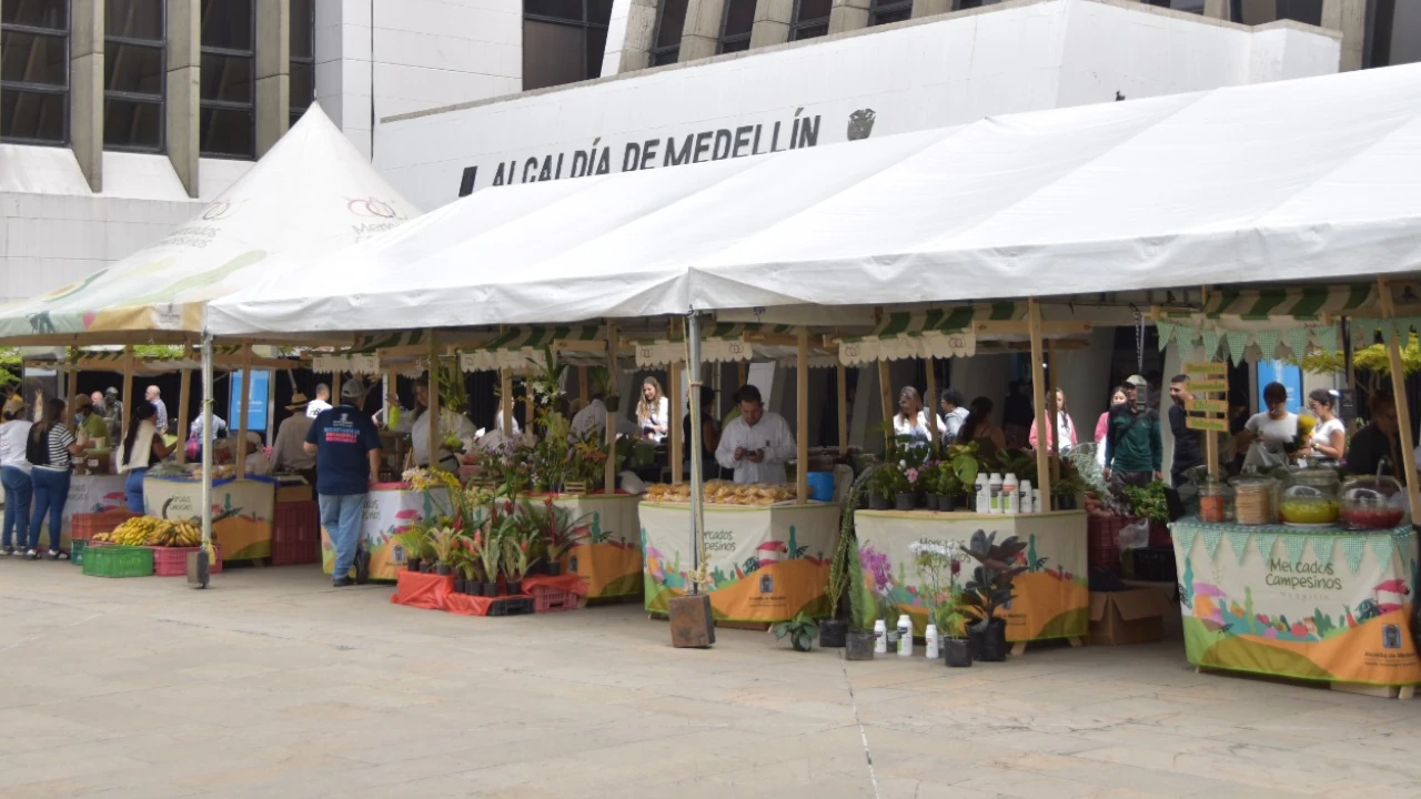 Mercados Campesinos celebra 37 años con un aumento del 28 % en ventas y más de $9.000 millones en 2025