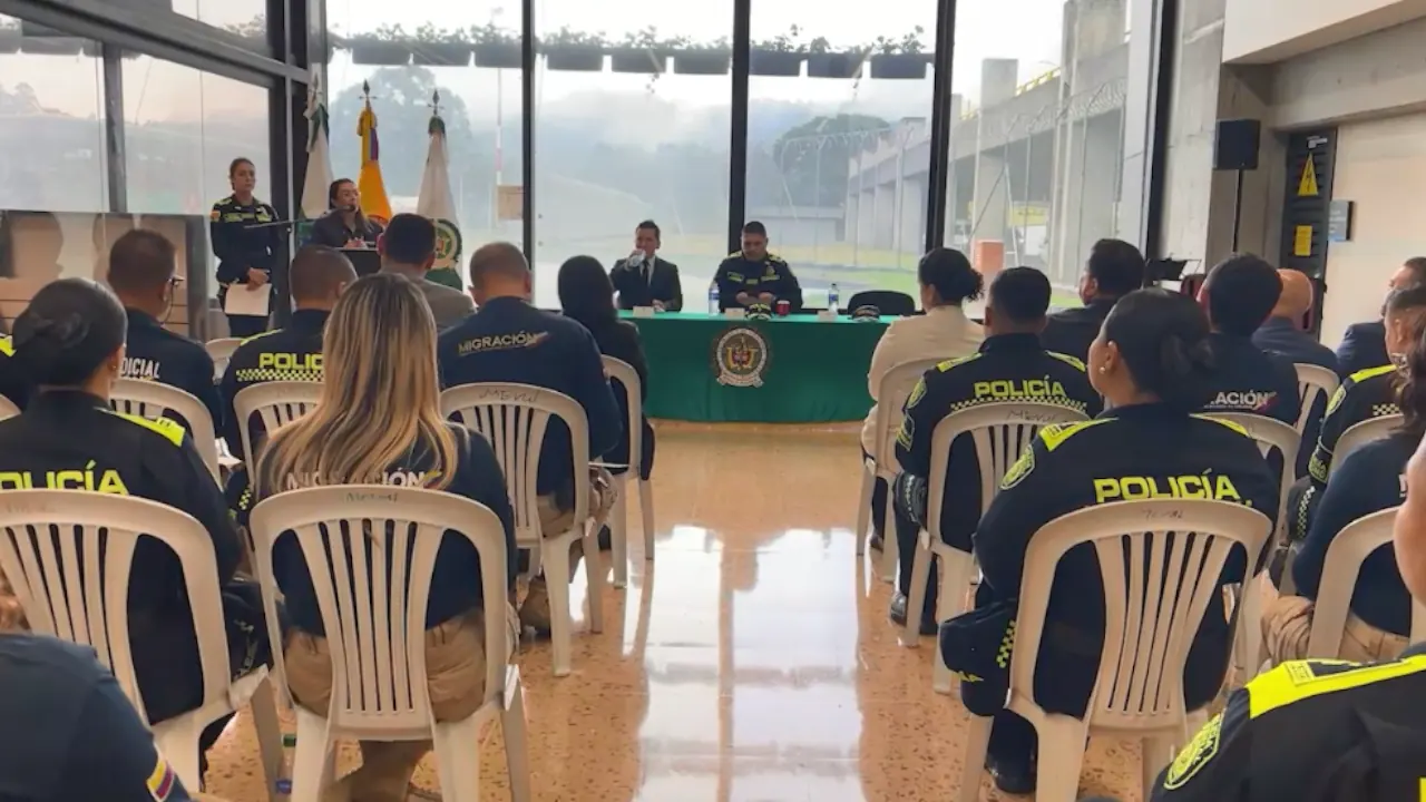 Policía y Migración reciben capacitación para frenar la explotación infantil en Antioquia