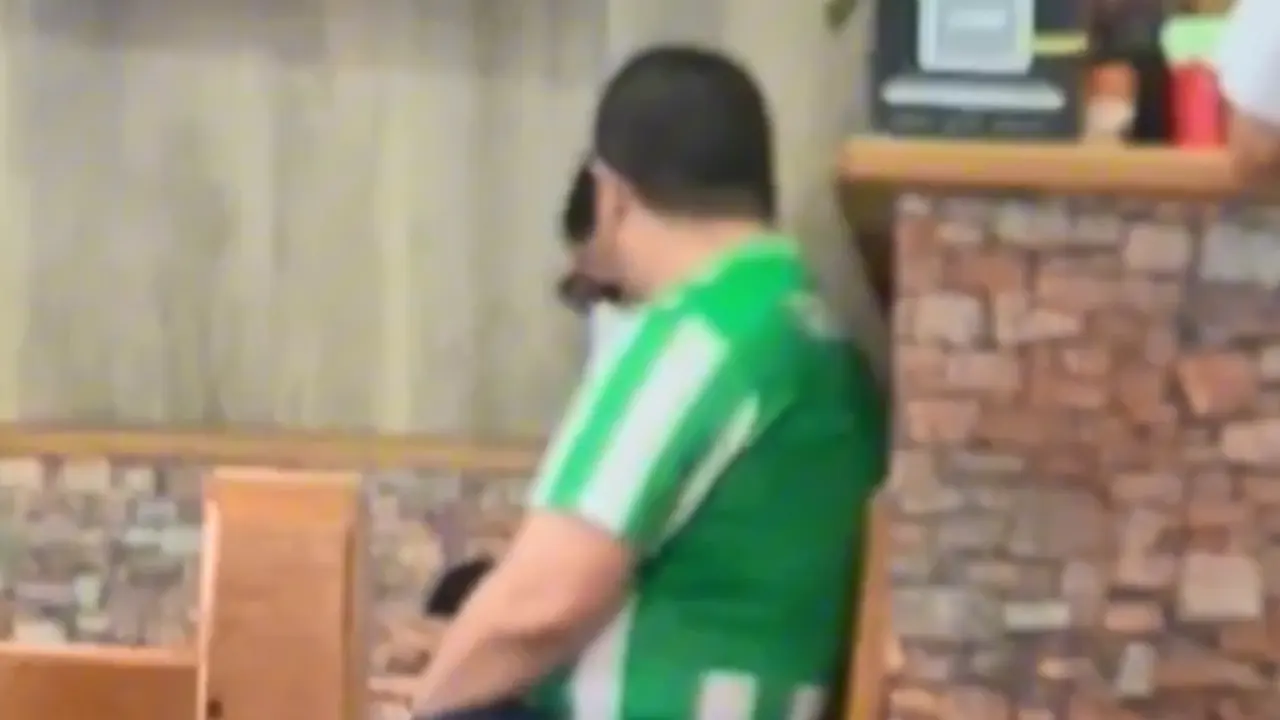 Quedó grabado el momento en el que un abogado estaría intentando extorsionar al alcalde de La Estrella