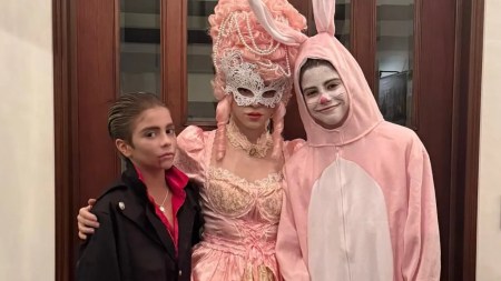 Shakira sorprendió en Halloween al recorrer Bogotá disfrazada junto a sus hijos sin que nadie la reconociera