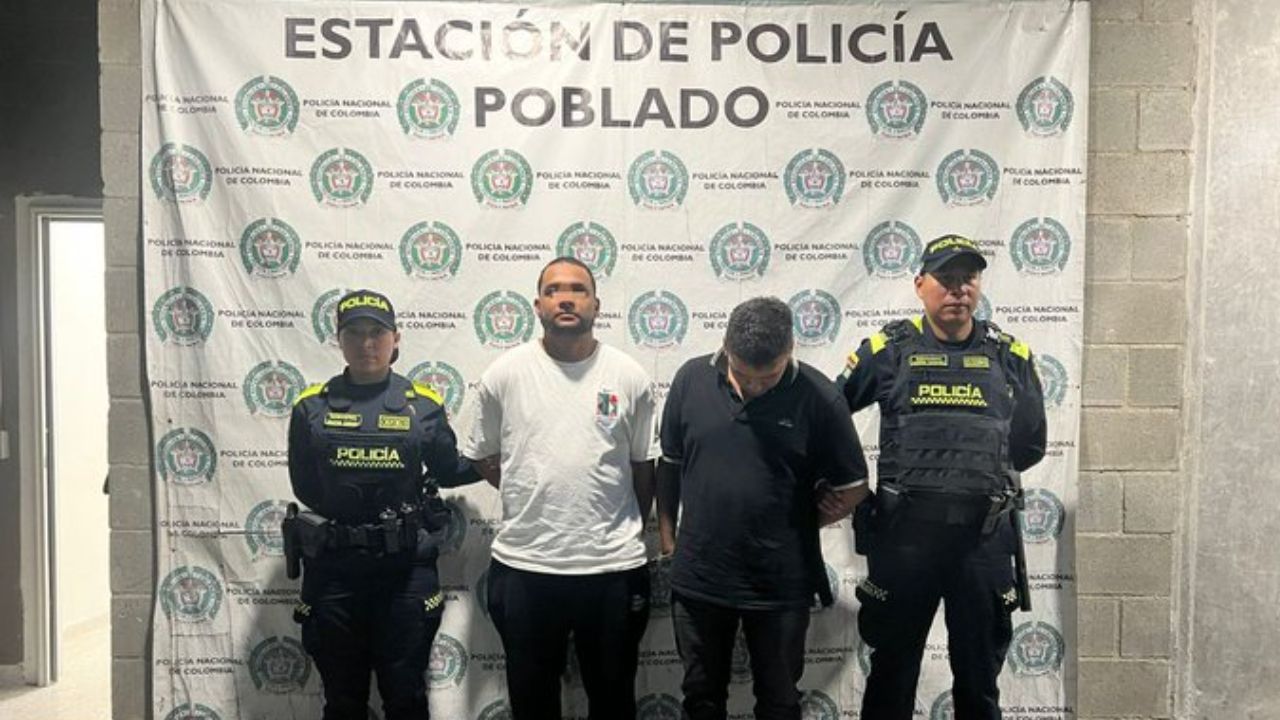 «Son unos vándalos y desadaptados»: Fico celebra la captura de los hinchas que se agarraron a los golpes por El Poblado "Son unos vándalos y desadaptados": Fico celebra la captura de los hinchas que se agarraron a los golpes por El Poblado
