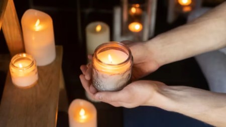 Velatón en El Carmen de Viboral busca rendir homenaje a los tres hombres asesinados Velatón por la vida en El Carmen de Viboral busca rendir homenaje a tres hombres asesinados