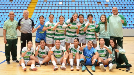 La Selección Antioquia brilló en la capital y sumó su quinto título femenino en fútbol sala