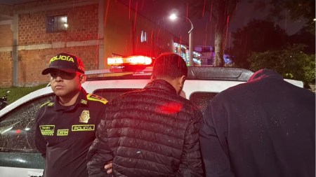 Capturan a dos hombres tras robo millonario de joyas en El Poblado Capturan a dos hombres tras robo millonario de joyas en El Poblado