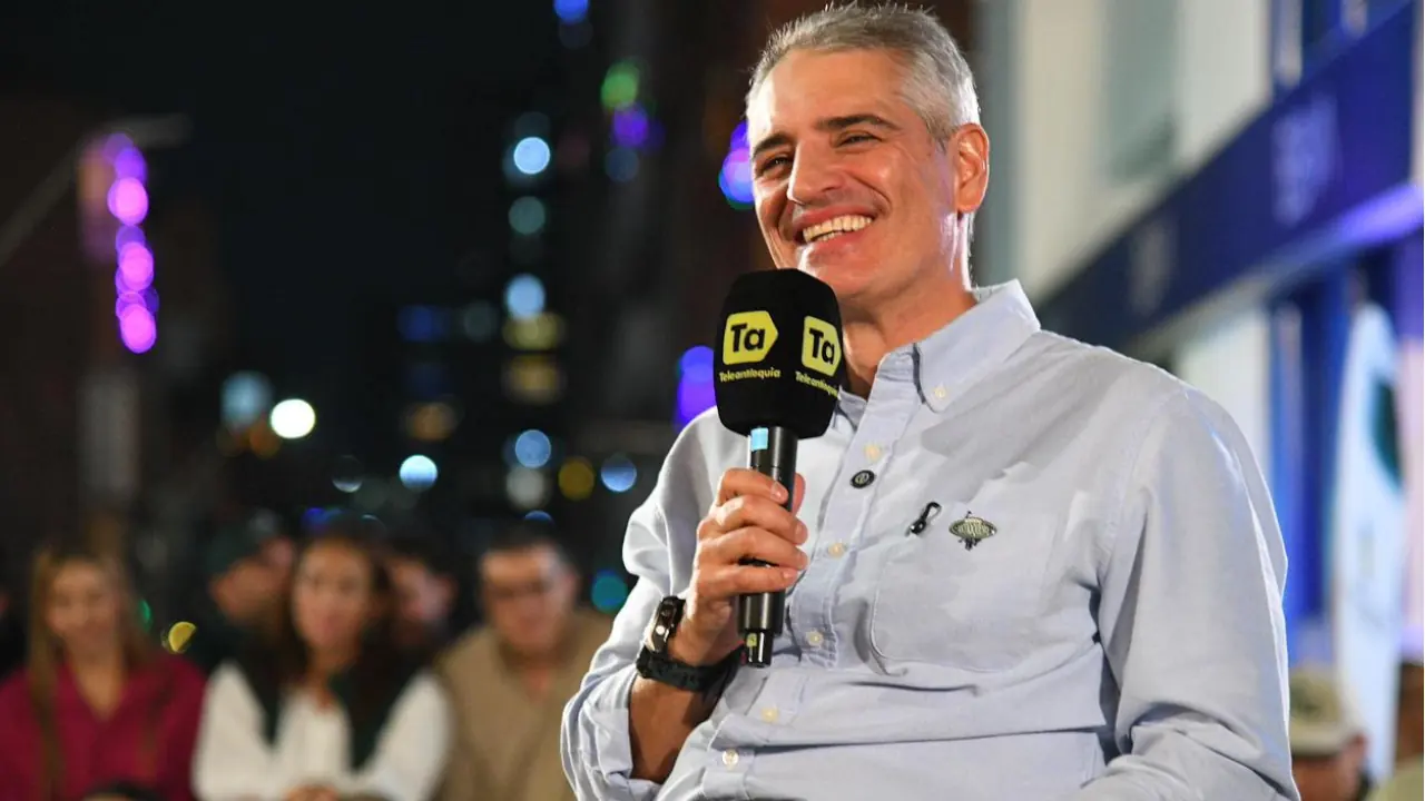 Gobernador Andrés Julián presentó los avances de su gestión y destacó inversiones en seguridad, salud, infraestructura y programas sociales en Antioquia