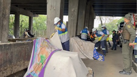 Más de 13 mil cambuches han sido desmontados en Medellín durante 2025