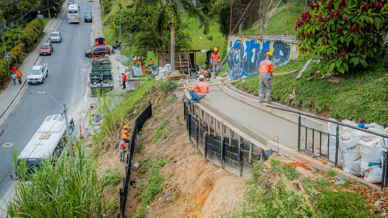 Medellín refuerza zonas en riesgo con nuevas obras para frenar emergencias por lluvias