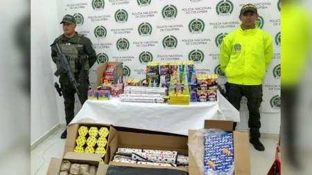 Policía incauta 300 kilos de pólvora y juegos pirotécnicos en El Peñol