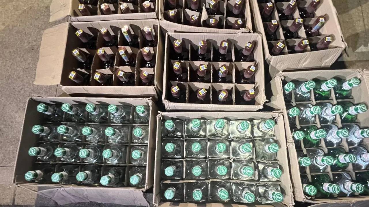 Cae cargamento de licor adulterado en una vía del Nordeste antioqueño