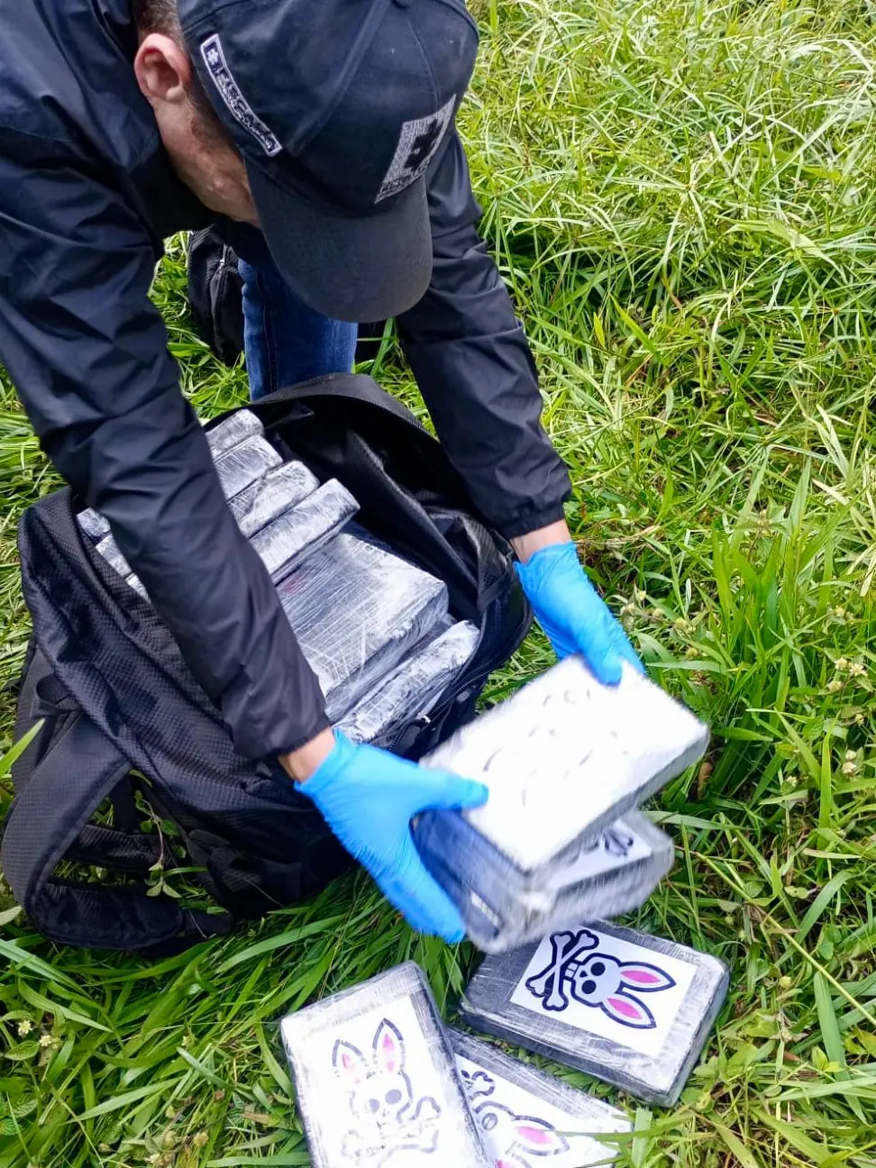 Ejército halla cargamento de cocaína oculto en zona rural de Cocorná