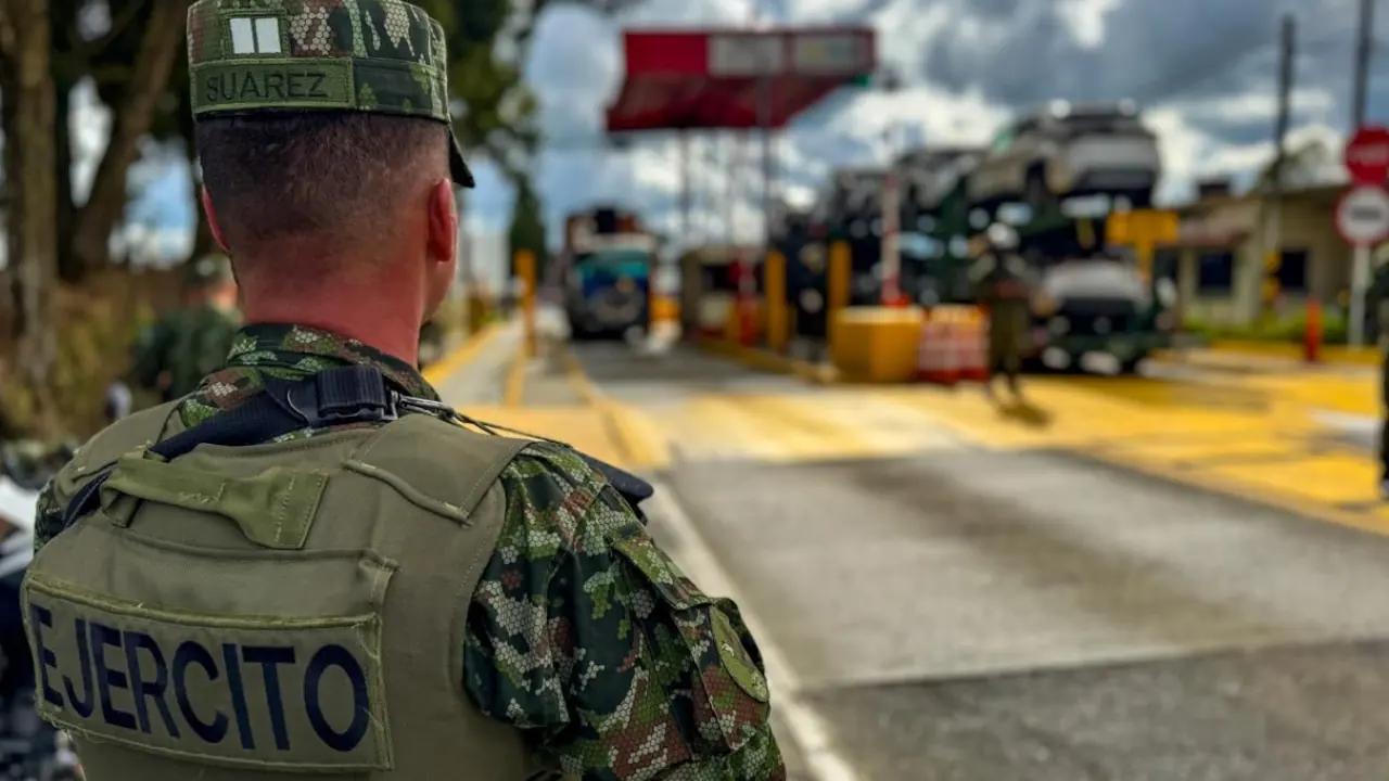 Más de 850 soldados refuerzan la seguridad vial en Antioquia durante fin de año