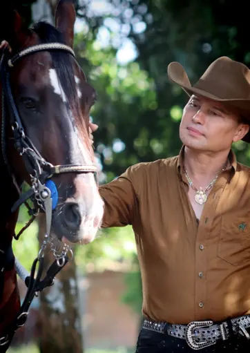 Así fue el agradecimiento de Giovanny Ayala con los hombres del Gaula que rescataron a su hijo