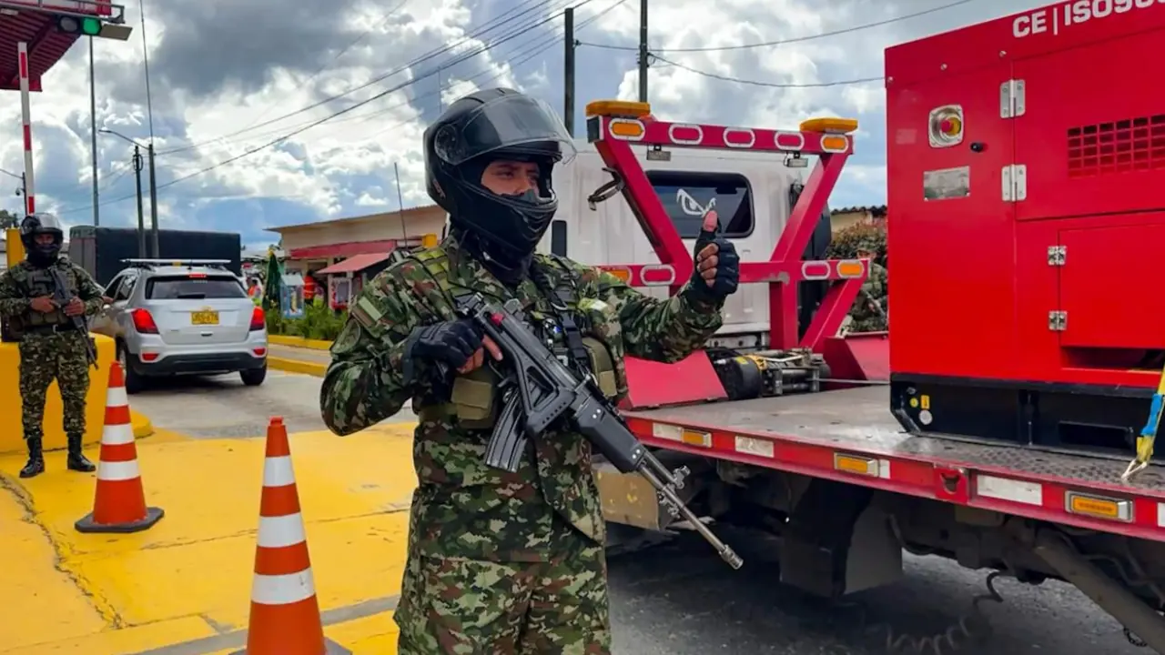 Más de 850 soldados refuerzan la seguridad vial en Antioquia durante fin de año