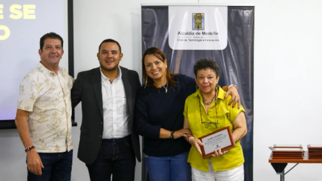 Reconocen a líderes comunales por su aporte histórico al desarrollo de Medellín