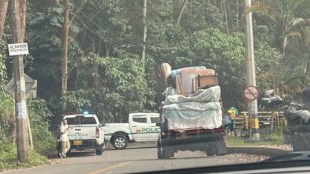 Hallan cuerpo envuelto en bolsa y polisombra en Sabaneta