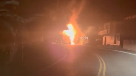 Hombres armados detuvieron un vehículo y lo incendiaron en Valdivia