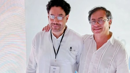 «Bolívar vivirá y romperemos las cadenas»: Petro se refiere a la encuesta que encabeza Iván Cepeda PetroYCepeda