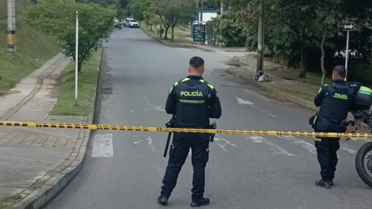 Policía revisó maleta sospechosa que paralizó calles en Belén y generó pánico entre residentes Policía revisó maleta sospechosa que paralizó calles en Belén y generó pánico entre residentes