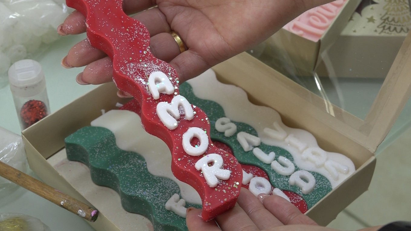 ¿Ya compró las velitas para este puente? Conozca el emprendimiento que enciende ilusiones en el Valle de Aburrá