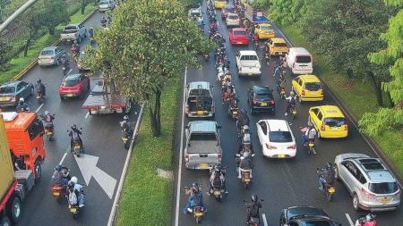 FOTOS: Múltiples siniestros viales complican la movilidad en Medellín durante las horas pico congestion medellin