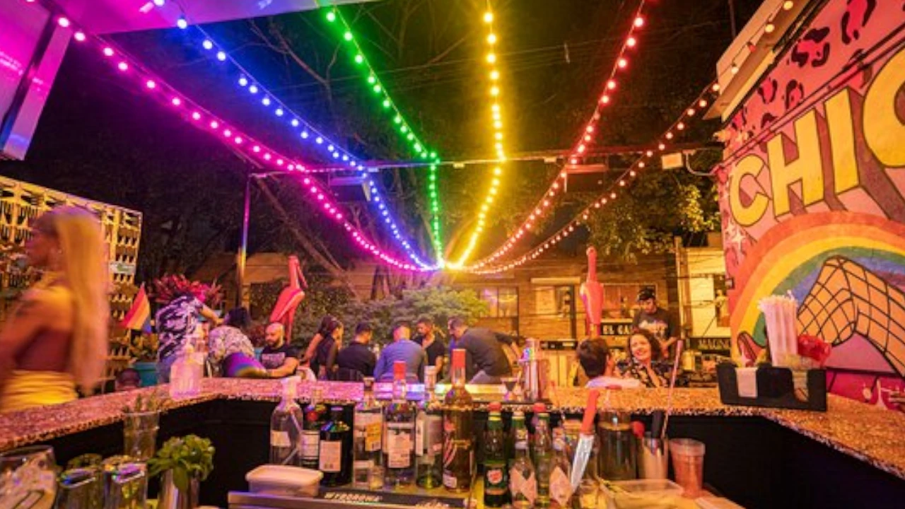 Ruta diversa para celebrar diciembre en Medellín: fiesta, inclusión y buena energía Diciembre diverso