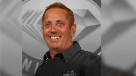 Siete víctimas mortales en Statesville, entre ellas la leyenda de NASCAR Greg Biffle greg